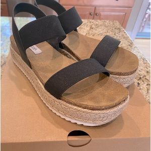 Steve Madden Platform Sandals 8